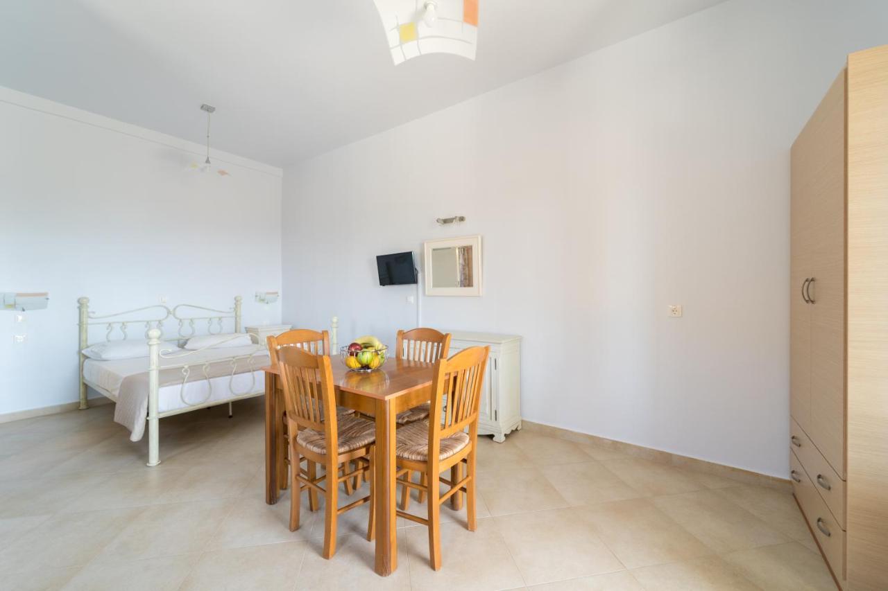 Vilatoria Guesthouse Agia Thekli 外观 照片